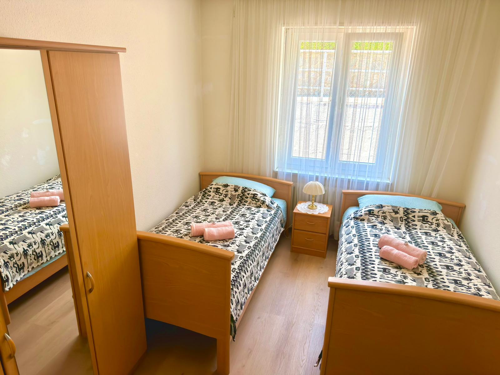 Twin bedroom
